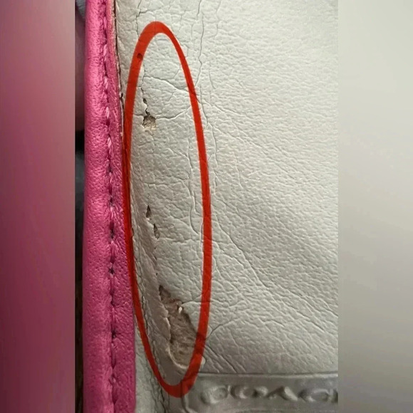 COACH | ladies Signature Jacquard clutch wallet - Picture 15 of 16